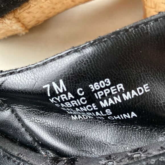 Mia Black Embroiled Floral Peep Toe Platform Raffia Espadrille Sandals Size 7M - Picture 9 of 15